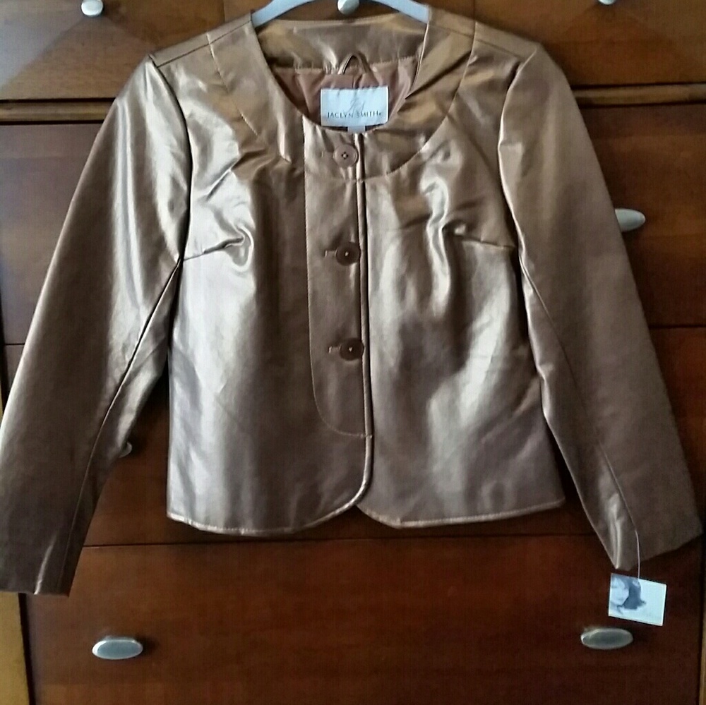 🔥 Jaclyn Smith coat!